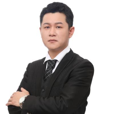 短剧演员章杰峰