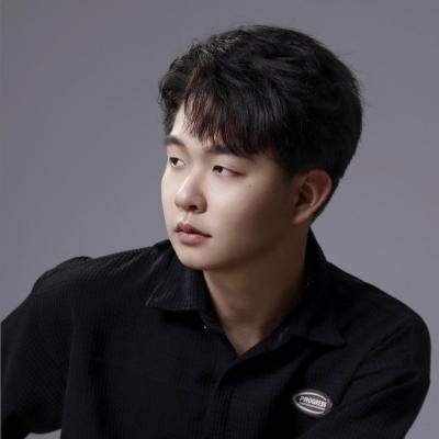 短剧演员何琳