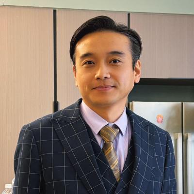 短剧演员邱广智