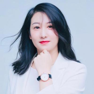 短剧演员卢心悦