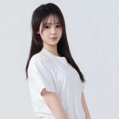 短剧演员邓果果