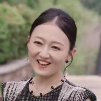 短剧演员李丽薄