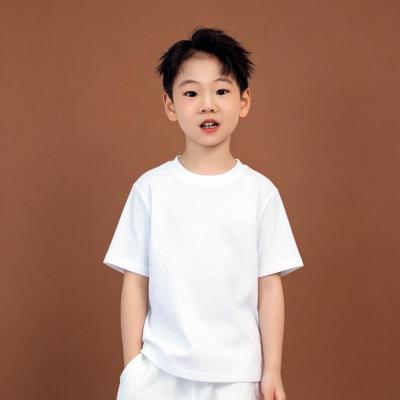 短剧演员周易安