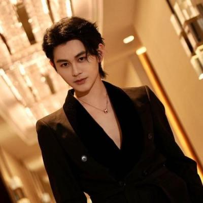 短剧演员