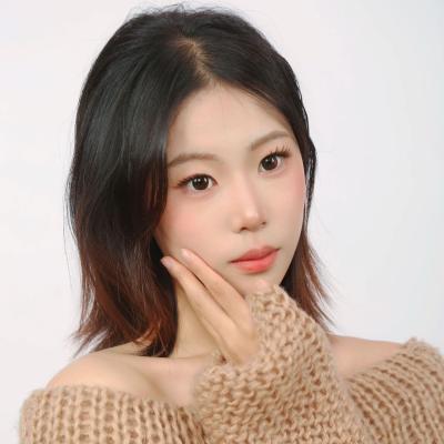 短剧演员莫馨灵