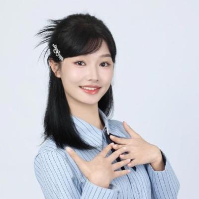 短剧演员周丽晶