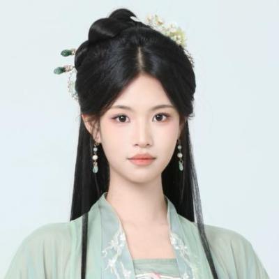 短剧演员包和冉