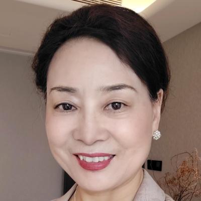 短剧演员段亚玲