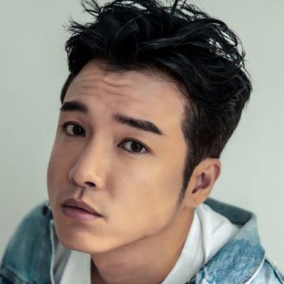 短剧演员何李宁