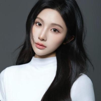 短剧演员罗钦艺