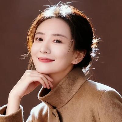 短剧演员李小燕