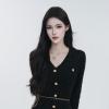 短剧演员:何佳