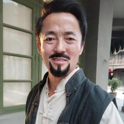 短剧演员大龍