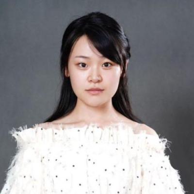 短剧演员李添添