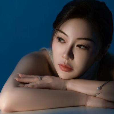 短剧演员李嘉欣