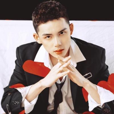 短剧演员