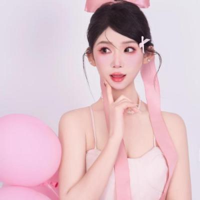 短剧演员李柠淑