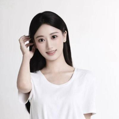 短剧演员刘英子