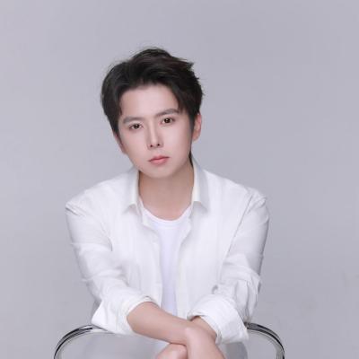 短剧演员贾致恒