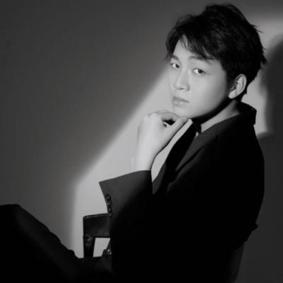 短剧演员郑浩杰