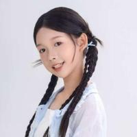 短剧演员欧莹吉