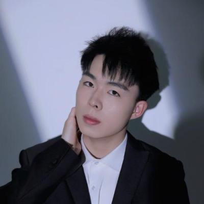 短剧演员吕泉霖