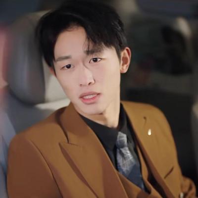 短剧演员郭凌志