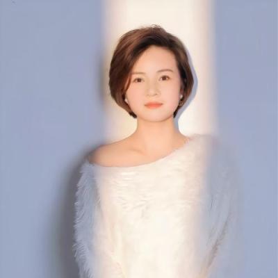 短剧演员崔月玲