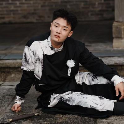 短剧演员刘德滑