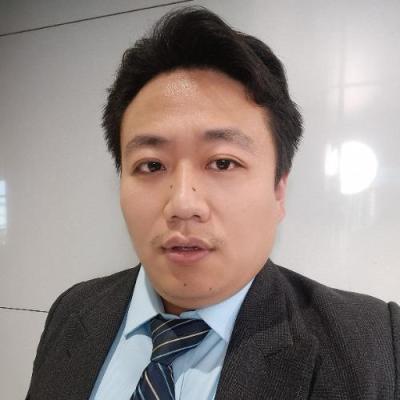 短剧演员陈卓斐