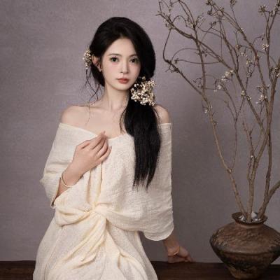 短剧演员朱月彤