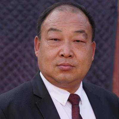 短剧演员申建荣