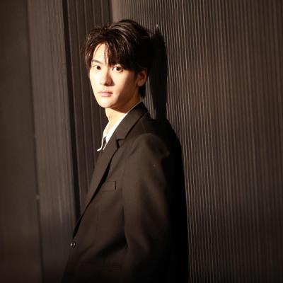 短剧演员贺楠钦