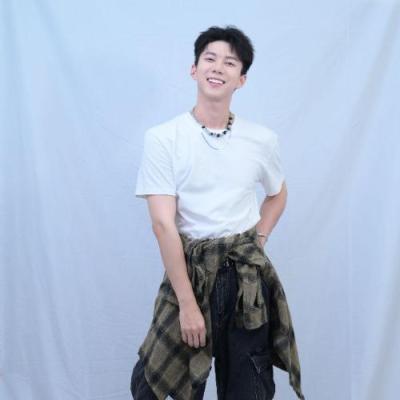 短剧演员郑航宇