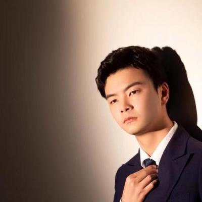 短剧演员付小豪