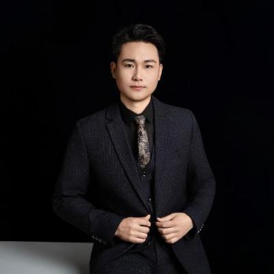 短剧演员段稳龙