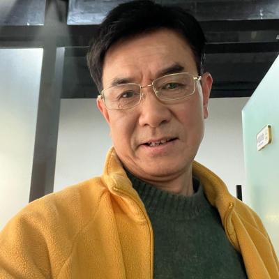 短剧演员刘顺钢