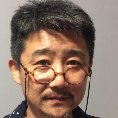短剧演员郝晨