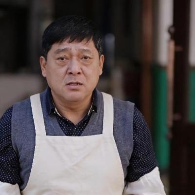 短剧演员尹明异