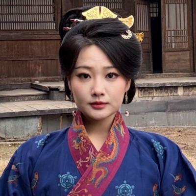 短剧演员李李