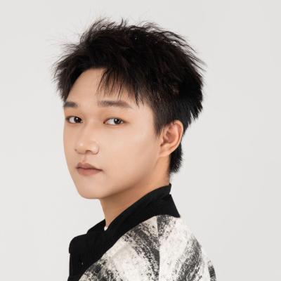短剧演员潘瑾屹