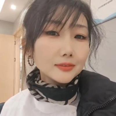 短剧演员李云