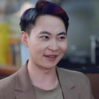 短剧演员严辰轩