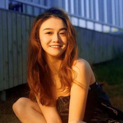 短剧演员张雅淇