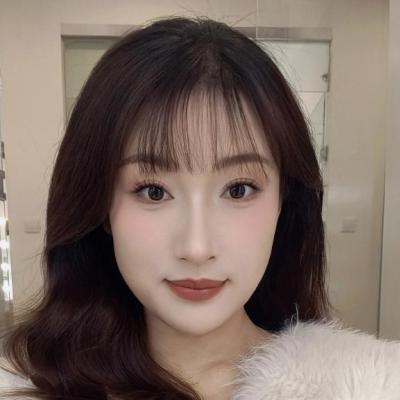 短剧演员伊婷