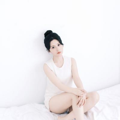 短剧演员李宁