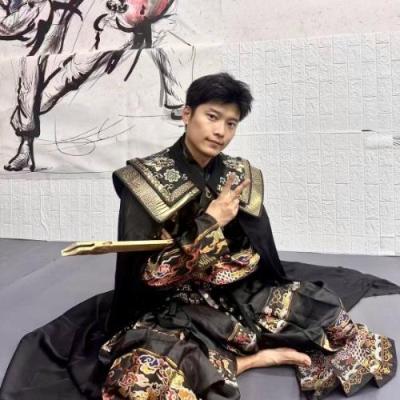 短剧演员
