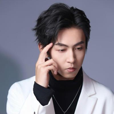 短剧演员唐莉森