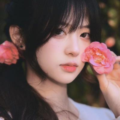 短剧演员张予彤