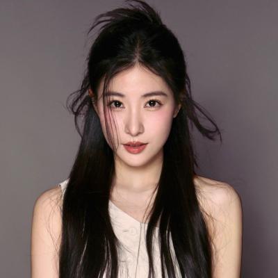 短剧演员司雯